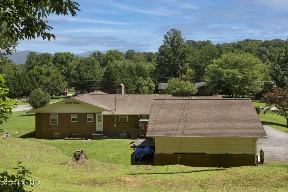 1654 Myers Chapel Road Hayesville, NC 28904