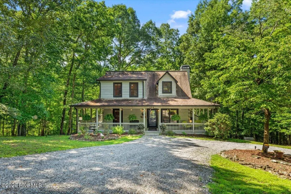 808 Granite Drive Hayesville, NC 28904