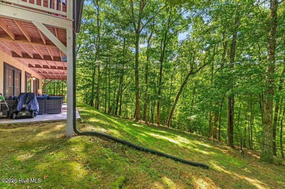 808 Granite Drive Hayesville, NC 28904
