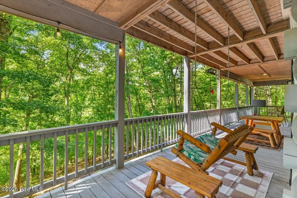808 Granite Drive Hayesville, NC 28904