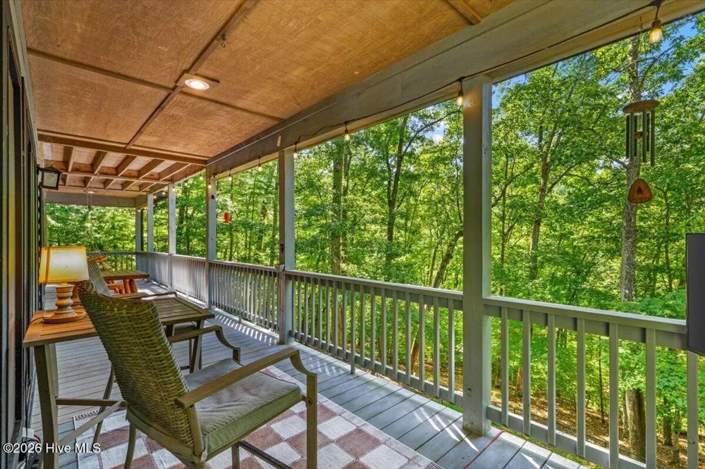 808 Granite Drive Hayesville, NC 28904