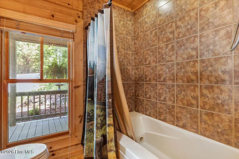 808 Granite Drive Hayesville, NC 28904