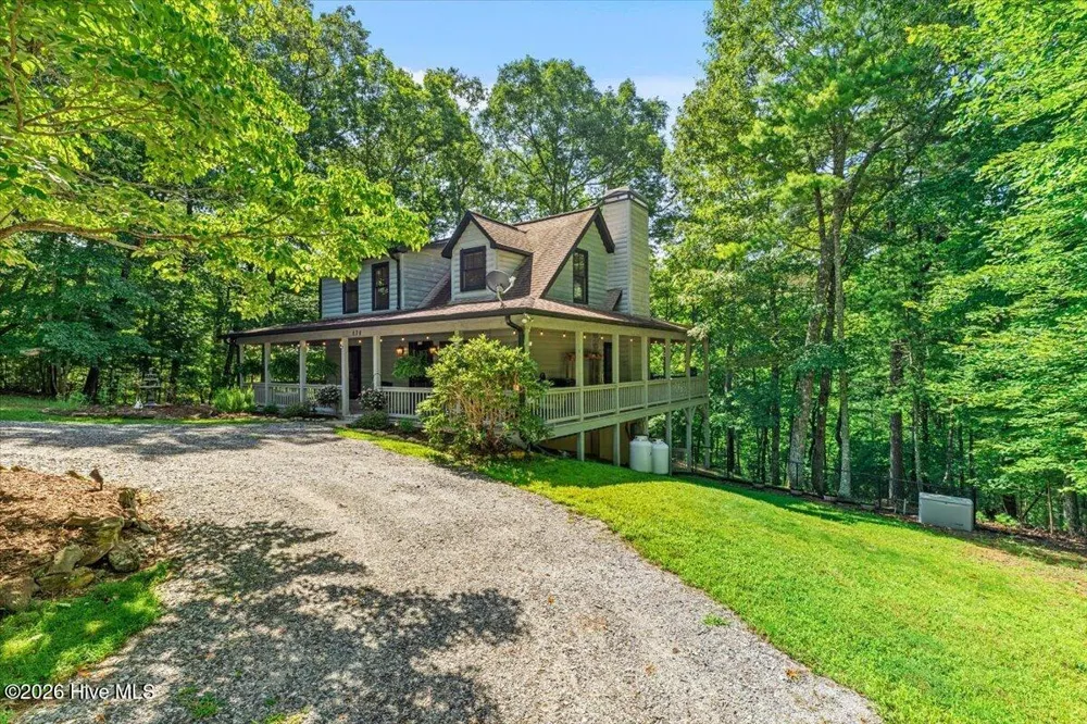 808 Granite Drive Hayesville, NC 28904