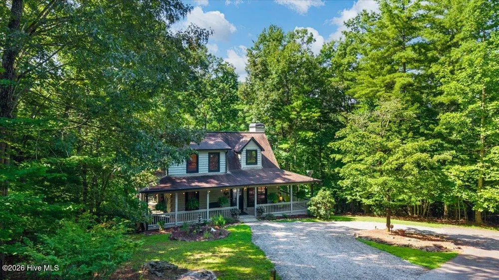 808 Granite Drive Hayesville, NC 28904