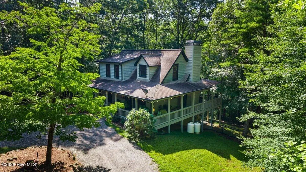 808 Granite Drive Hayesville, NC 28904