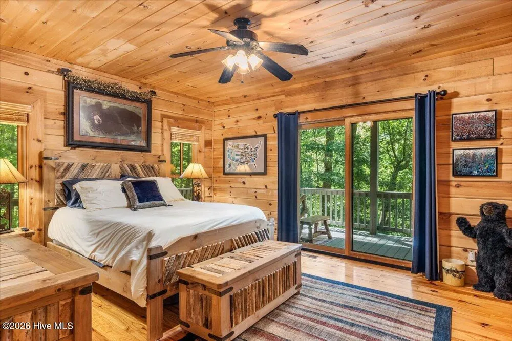 808 Granite Drive Hayesville, NC 28904