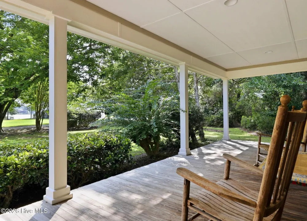 710 Orient Lane Oriental, NC 28571
