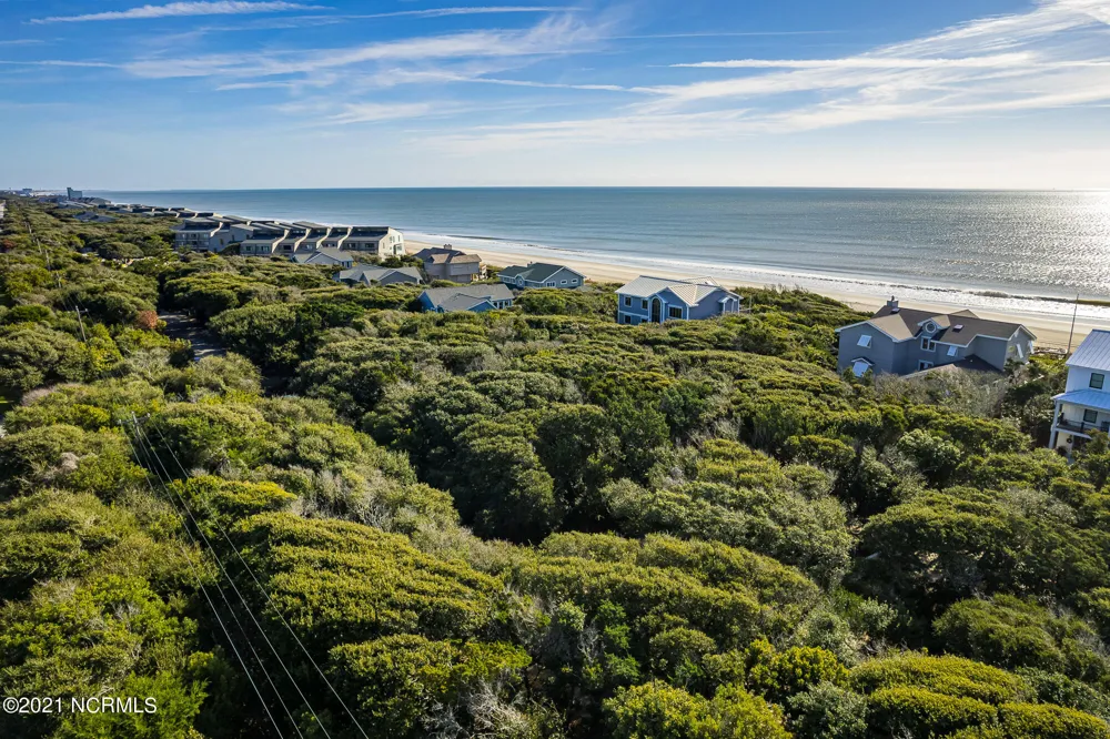 581 Forest Dunes Drive Pine Knoll Shores, NC 28512