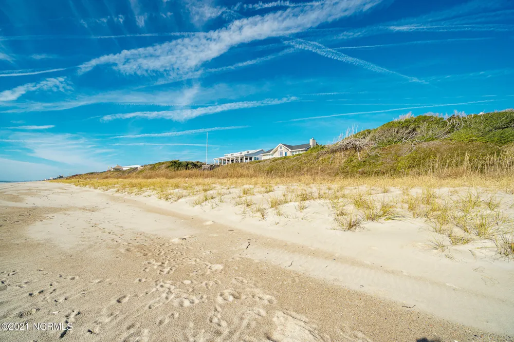581 Forest Dunes Drive Pine Knoll Shores, NC 28512