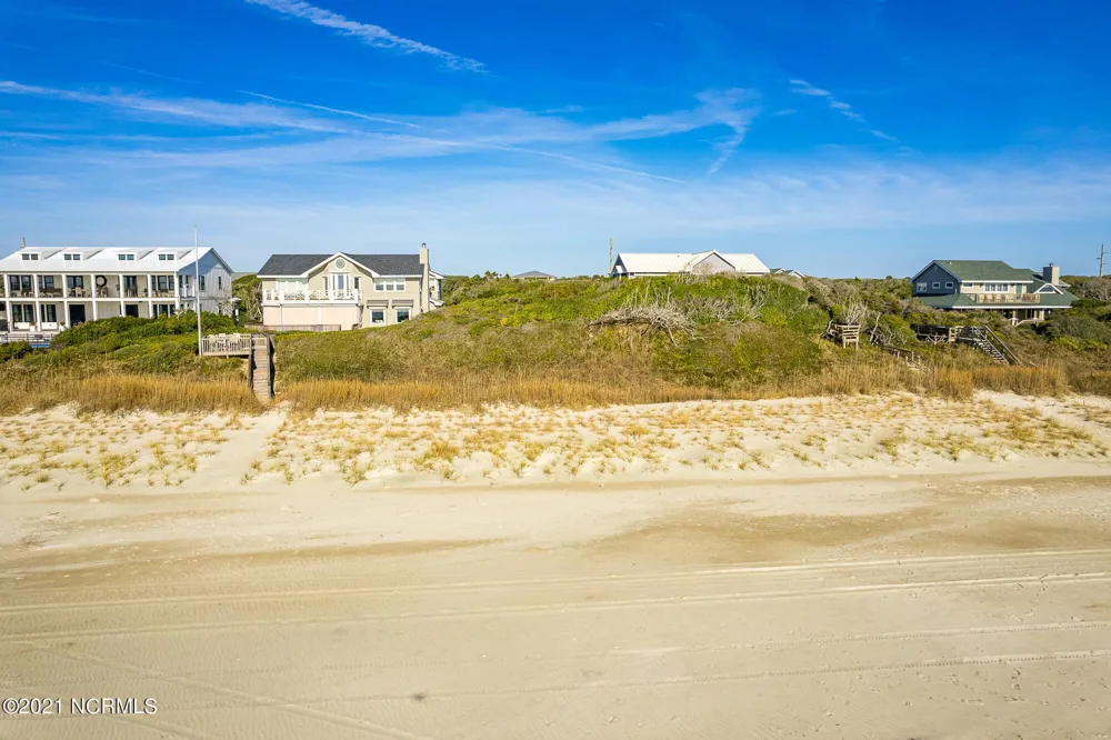 581 Forest Dunes Drive Pine Knoll Shores, NC 28512