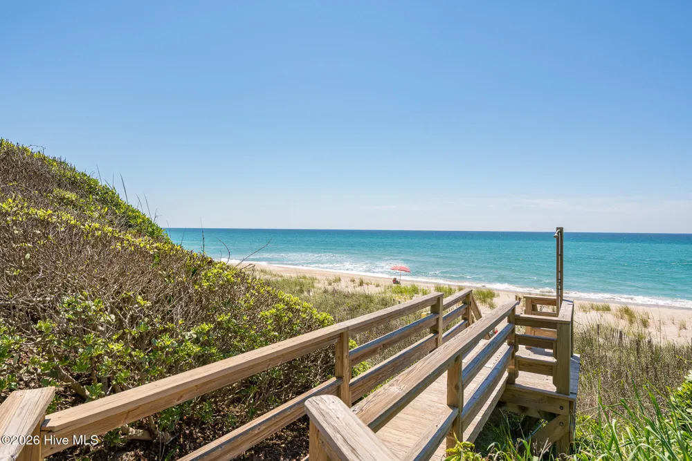 581 Forest Dunes Drive Pine Knoll Shores, NC 28512
