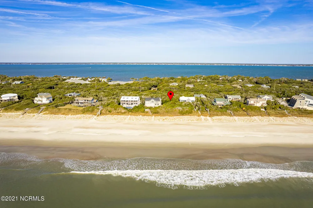 581 Forest Dunes Drive Pine Knoll Shores, NC 28512