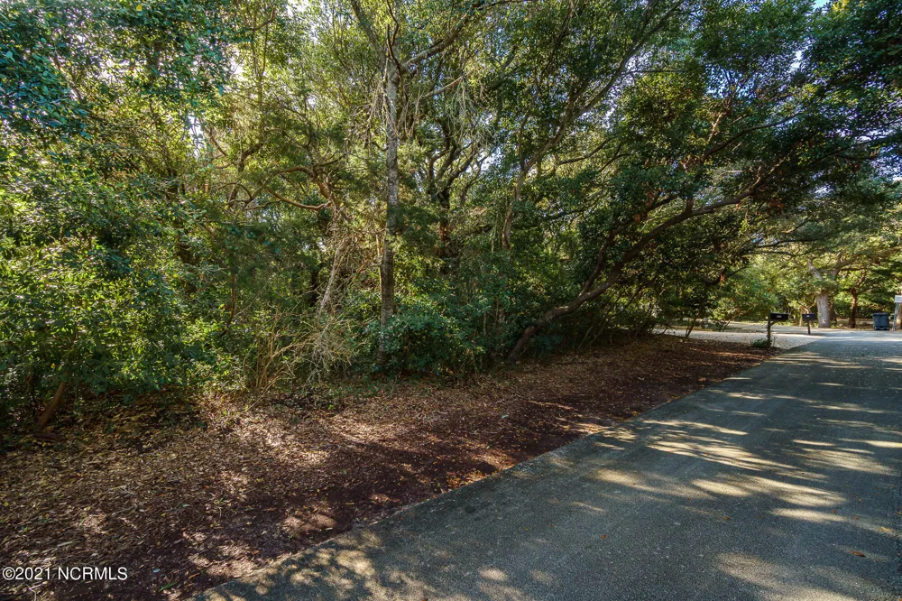 581 Forest Dunes Drive Pine Knoll Shores, NC 28512