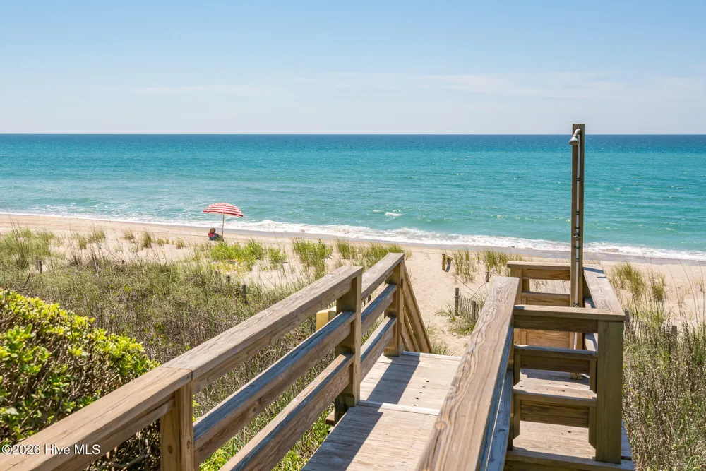 581 Forest Dunes Drive Pine Knoll Shores, NC 28512