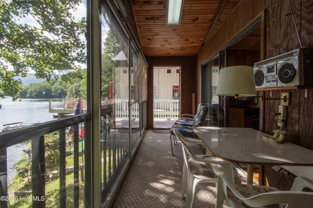 21 Nantahala Terrace Lake Santeetlah, NC 28771