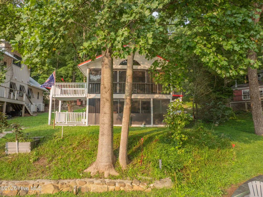 21 Nantahala Terrace Lake Santeetlah, NC 28771