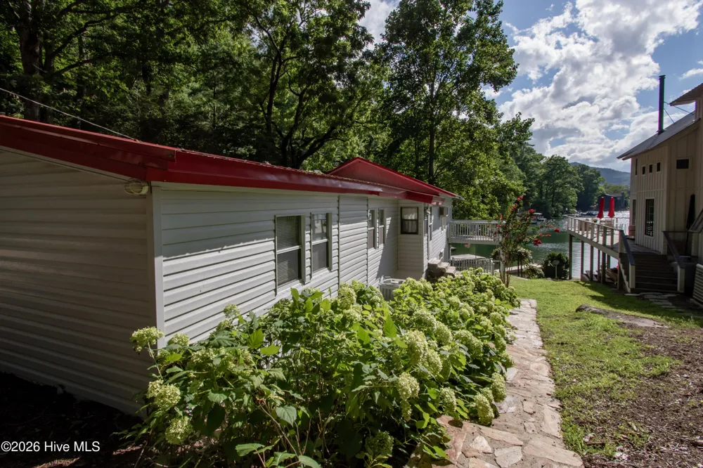 21 Nantahala Terrace Lake Santeetlah, NC 28771