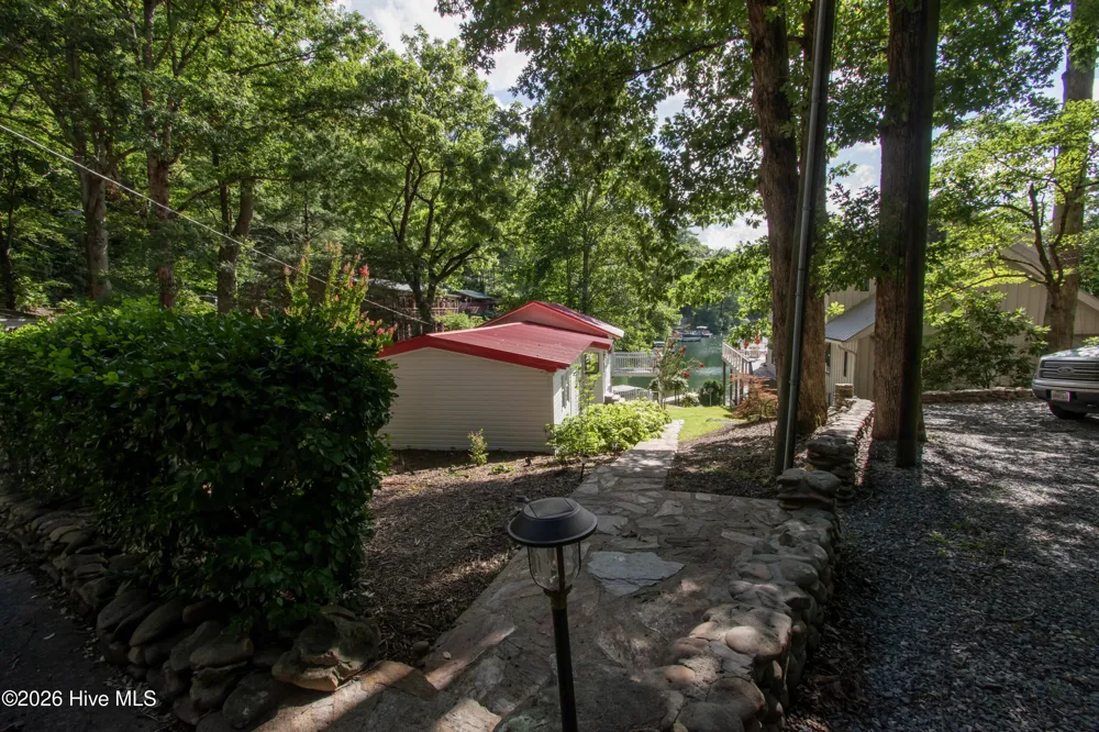 21 Nantahala Terrace Lake Santeetlah, NC 28771