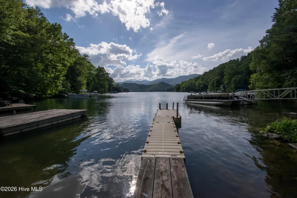 21 Nantahala Terrace Lake Santeetlah, NC 28771