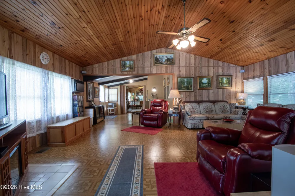 21 Nantahala Terrace Lake Santeetlah, NC 28771