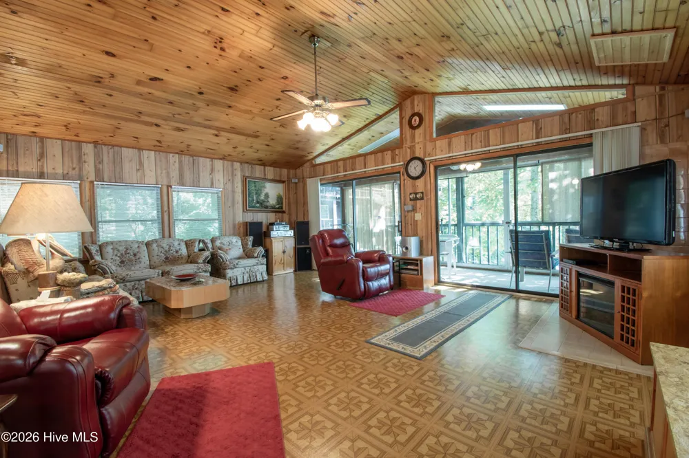 21 Nantahala Terrace Lake Santeetlah, NC 28771