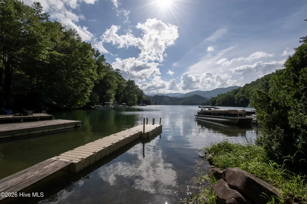 21 Nantahala Terrace Lake Santeetlah, NC 28771