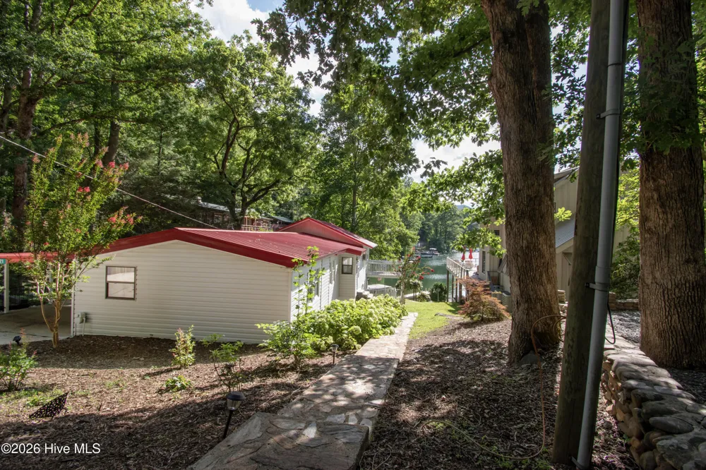 21 Nantahala Terrace Lake Santeetlah, NC 28771
