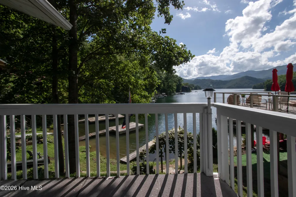 21 Nantahala Terrace Lake Santeetlah, NC 28771