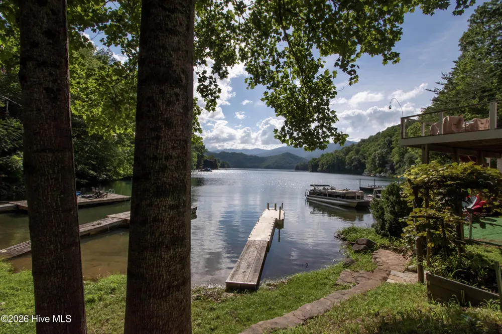 21 Nantahala Terrace Lake Santeetlah, NC 28771