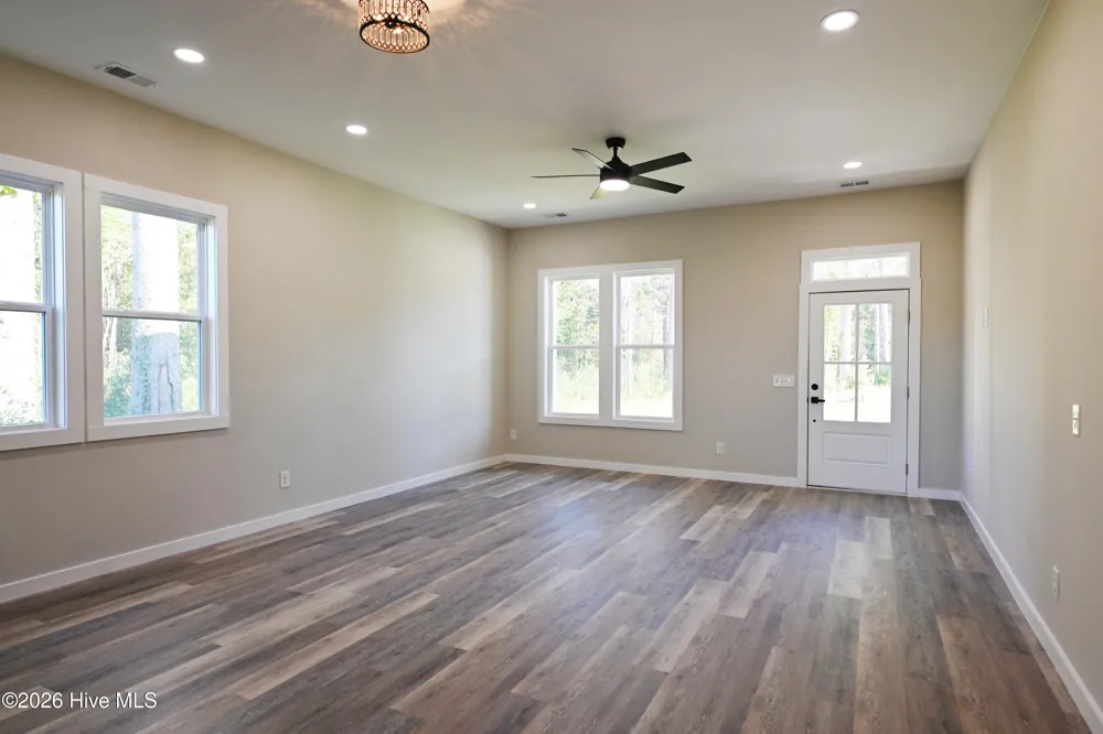 1053 Xian Way Northwest, NC 28451
