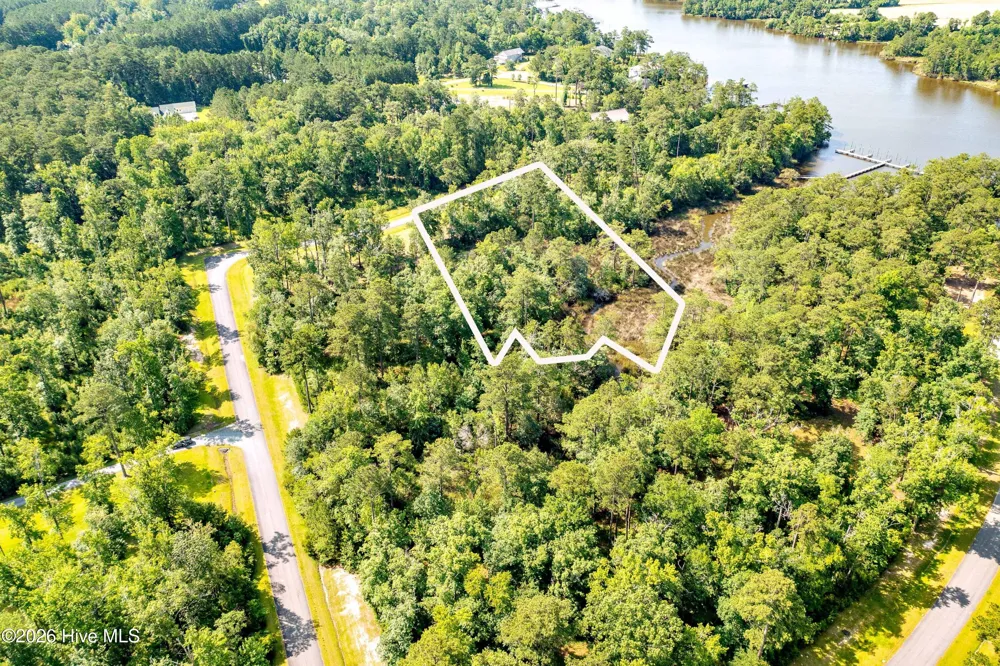 68 Serenity Circle Oriental, NC 28571