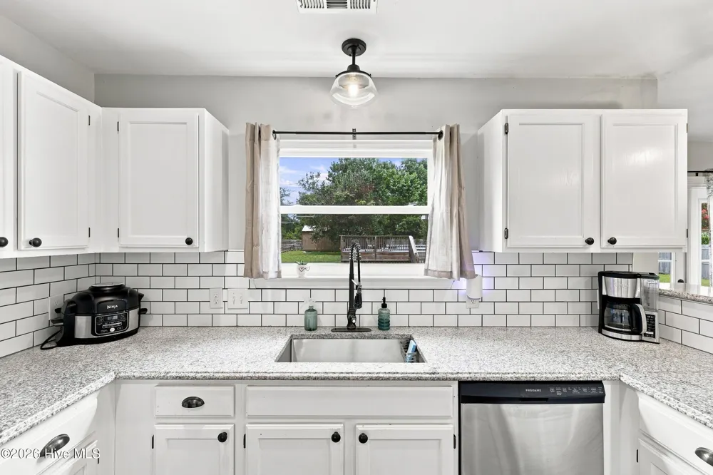 204 Eagle Creek Road Moyock, NC 27958