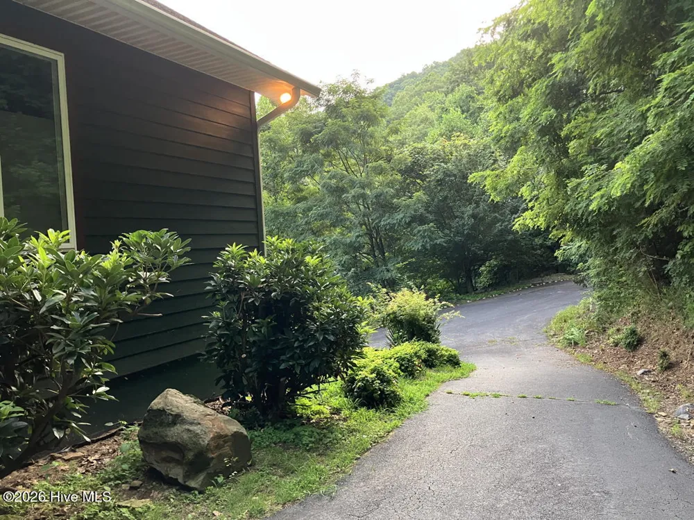 645 Outlook Road Murphy, NC 28906