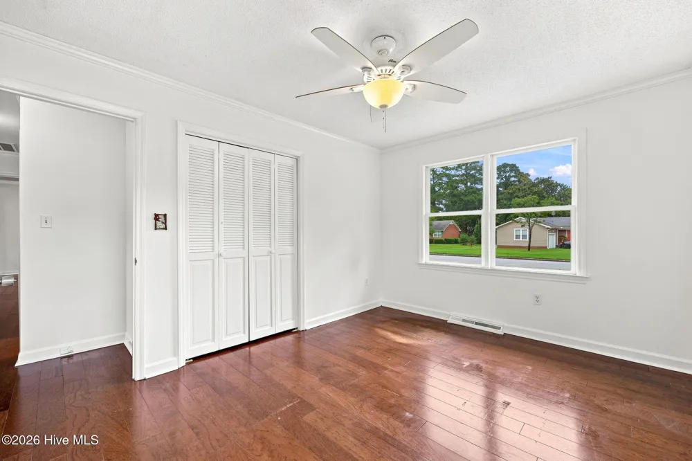 206 Ellison Drive Washington, NC 27889