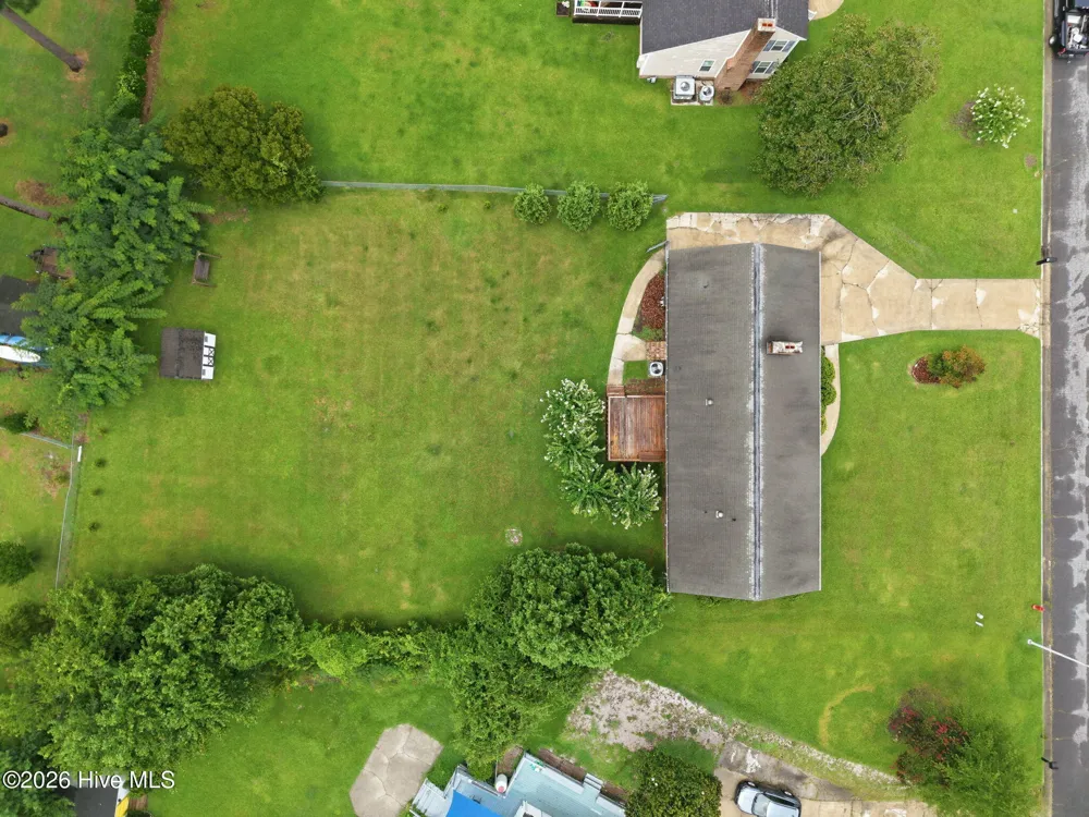 206 Ellison Drive Washington, NC 27889