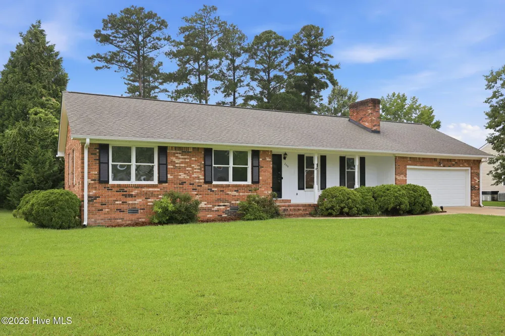 206 Ellison Drive Washington, NC 27889