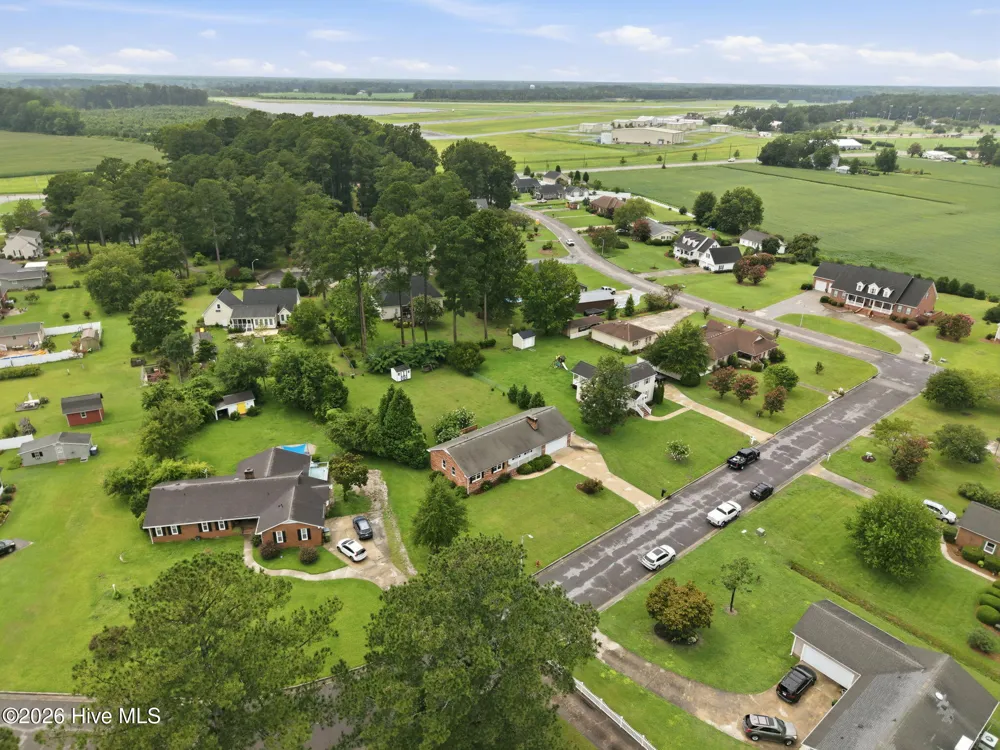206 Ellison Drive Washington, NC 27889