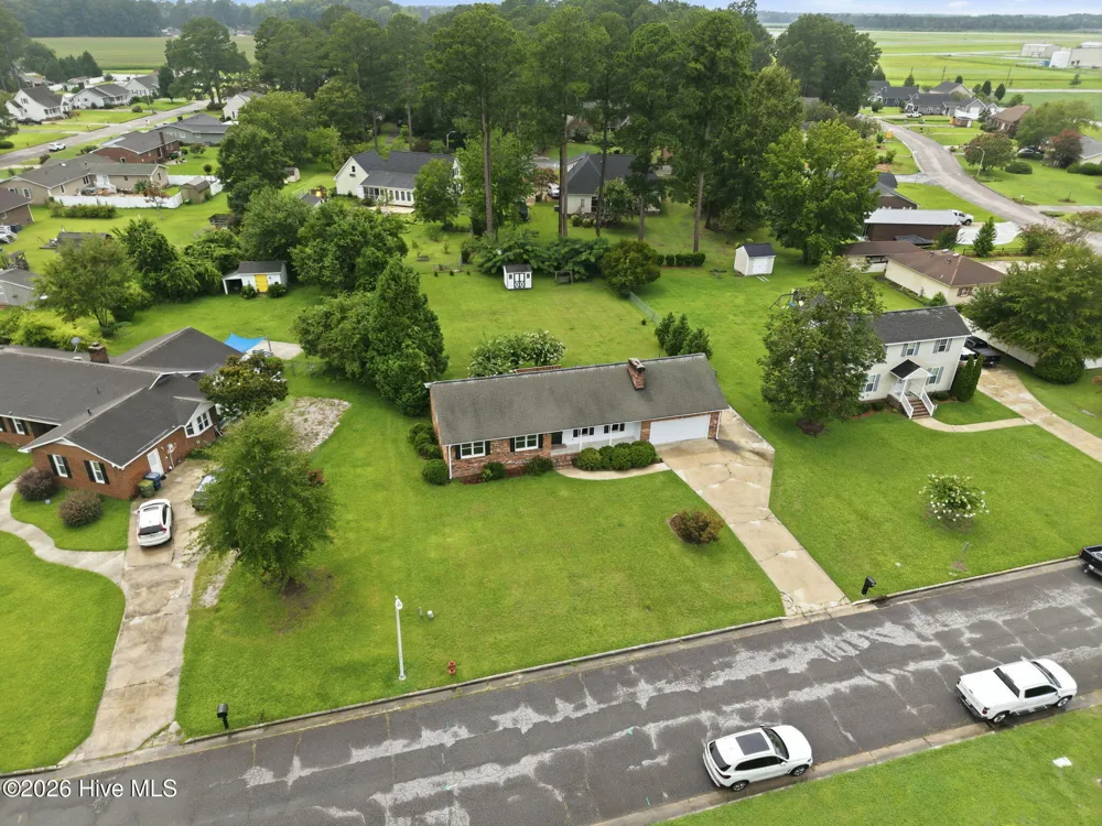 206 Ellison Drive Washington, NC 27889