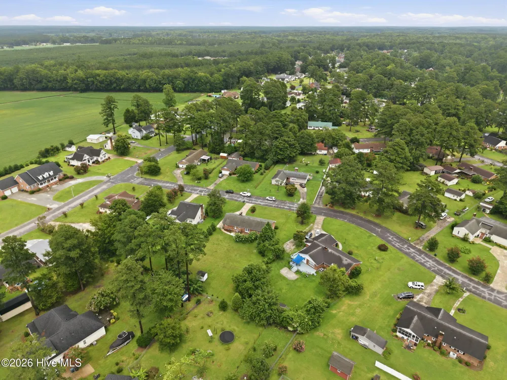 206 Ellison Drive Washington, NC 27889