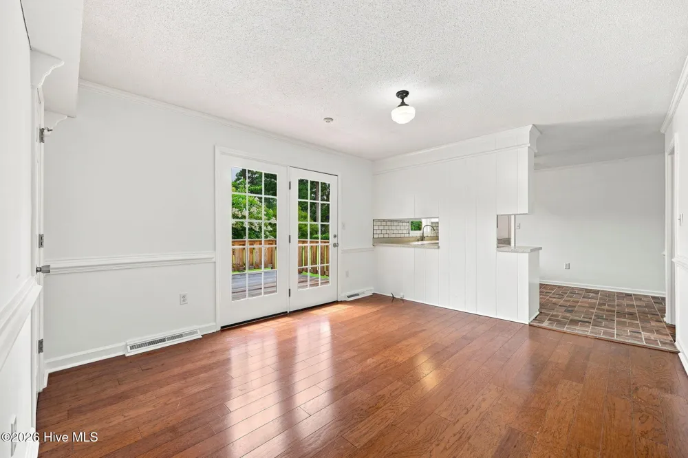206 Ellison Drive Washington, NC 27889