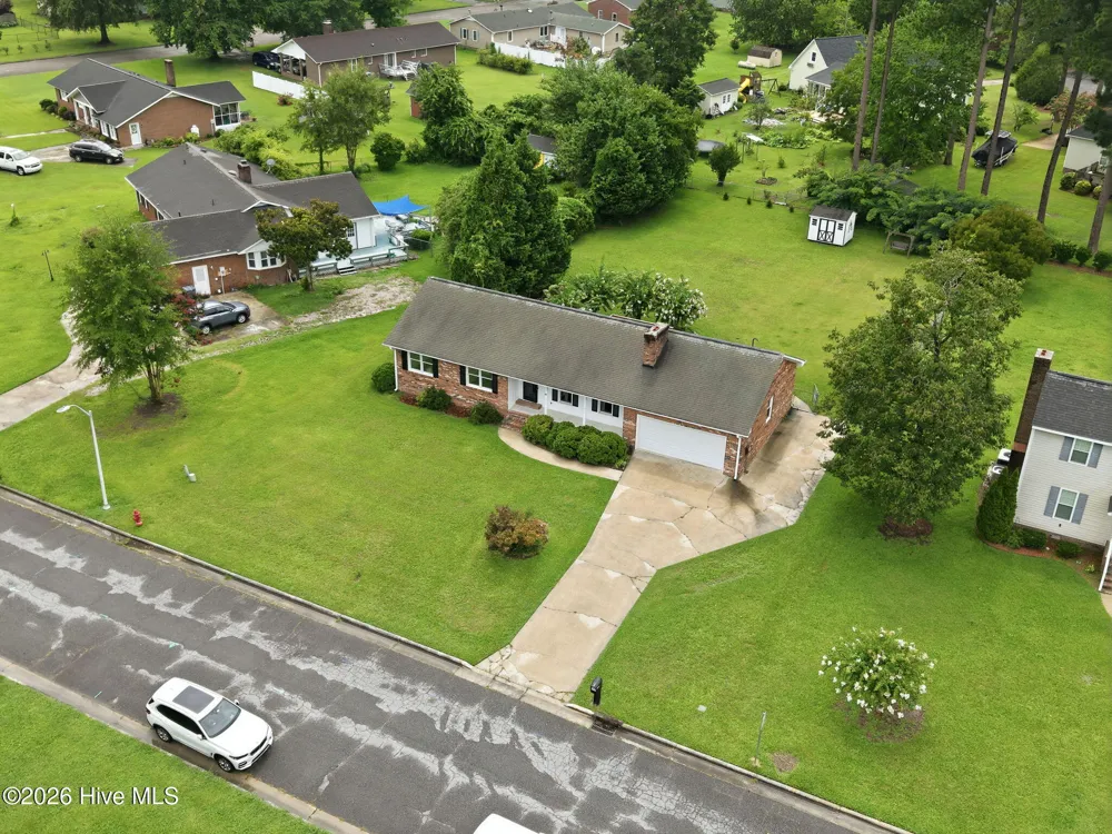 206 Ellison Drive Washington, NC 27889
