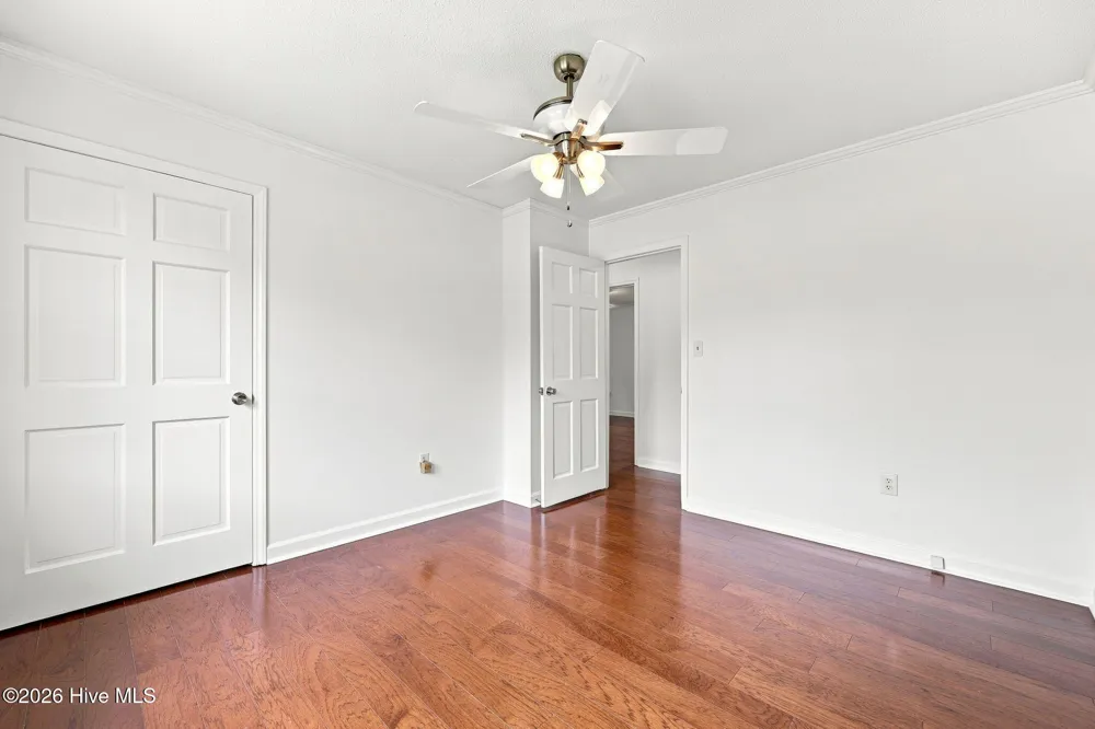 206 Ellison Drive Washington, NC 27889