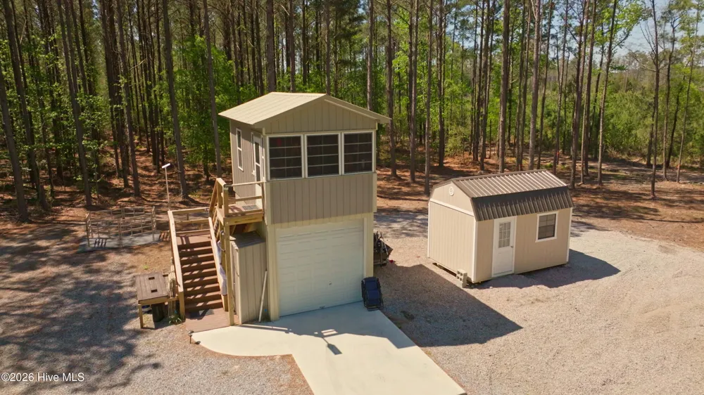 3277 Hodges Road Scranton, NC 27875