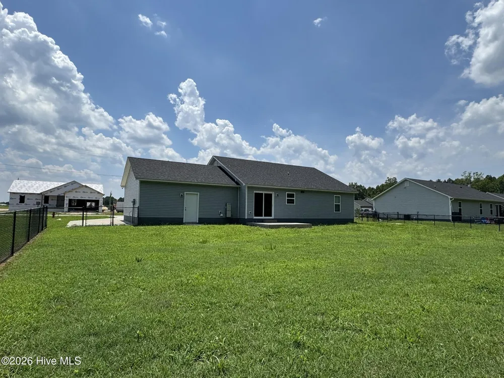 122 Buckskin Drive Pollocksville, NC 28573