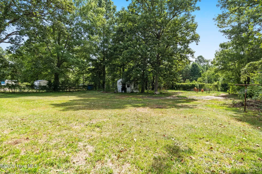 402 5th Street Bladenboro, NC 28320