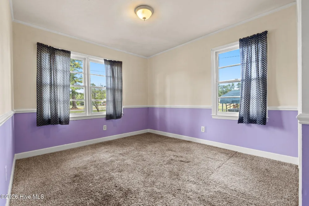 402 5th Street Bladenboro, NC 28320