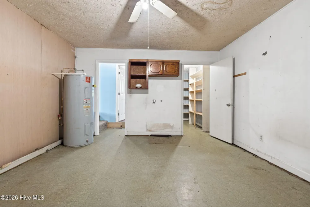 402 5th Street Bladenboro, NC 28320