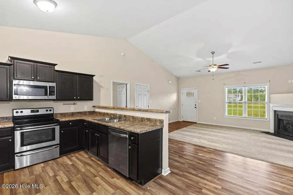 106 Lilac Lane Richlands, NC 28574