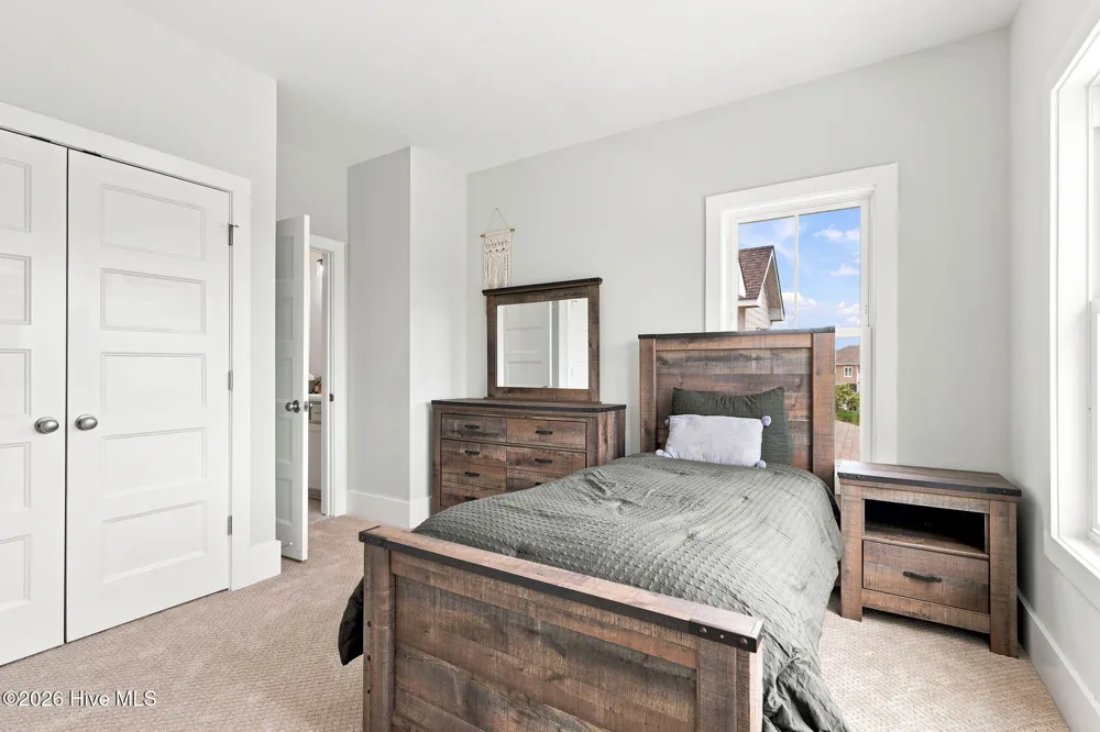 206 Back Street Newport, NC 28570