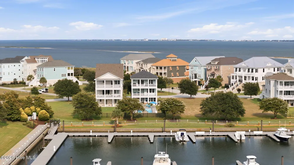 206 Back Street Newport, NC 28570